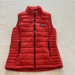 Patagonia Women’s Small Orange Vest.